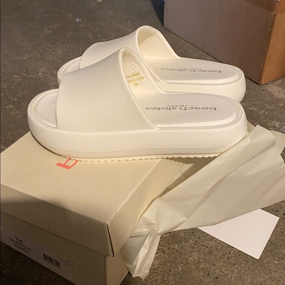 NIB Beach Slides by J Slides White Eva Squish 7M